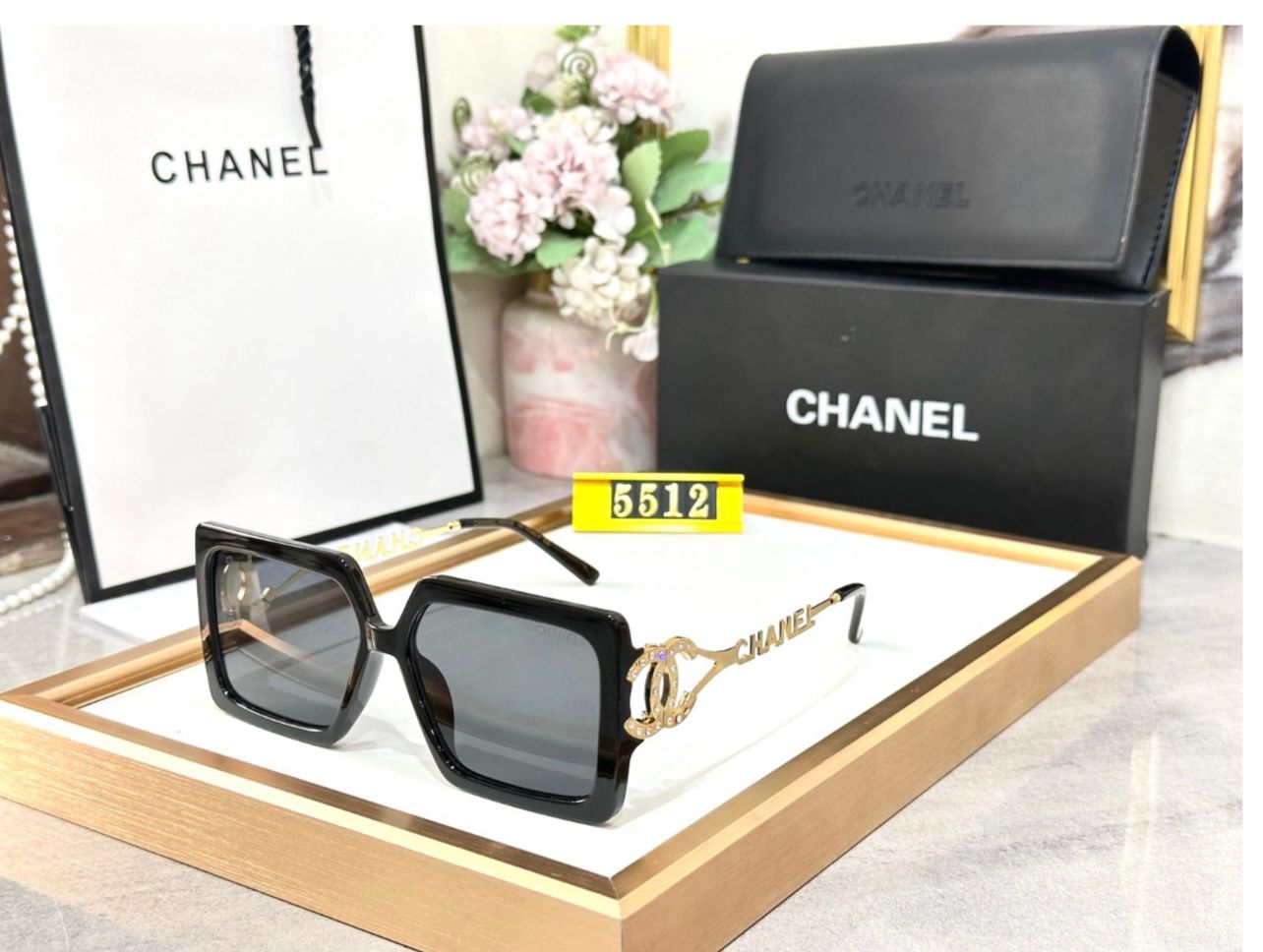 CNL BLACK GOLDEN FRAME SQUARE SUNGLASSES FOR WOMEN