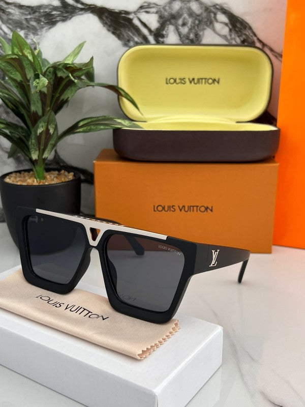 Lv store wayfarer sunglasses