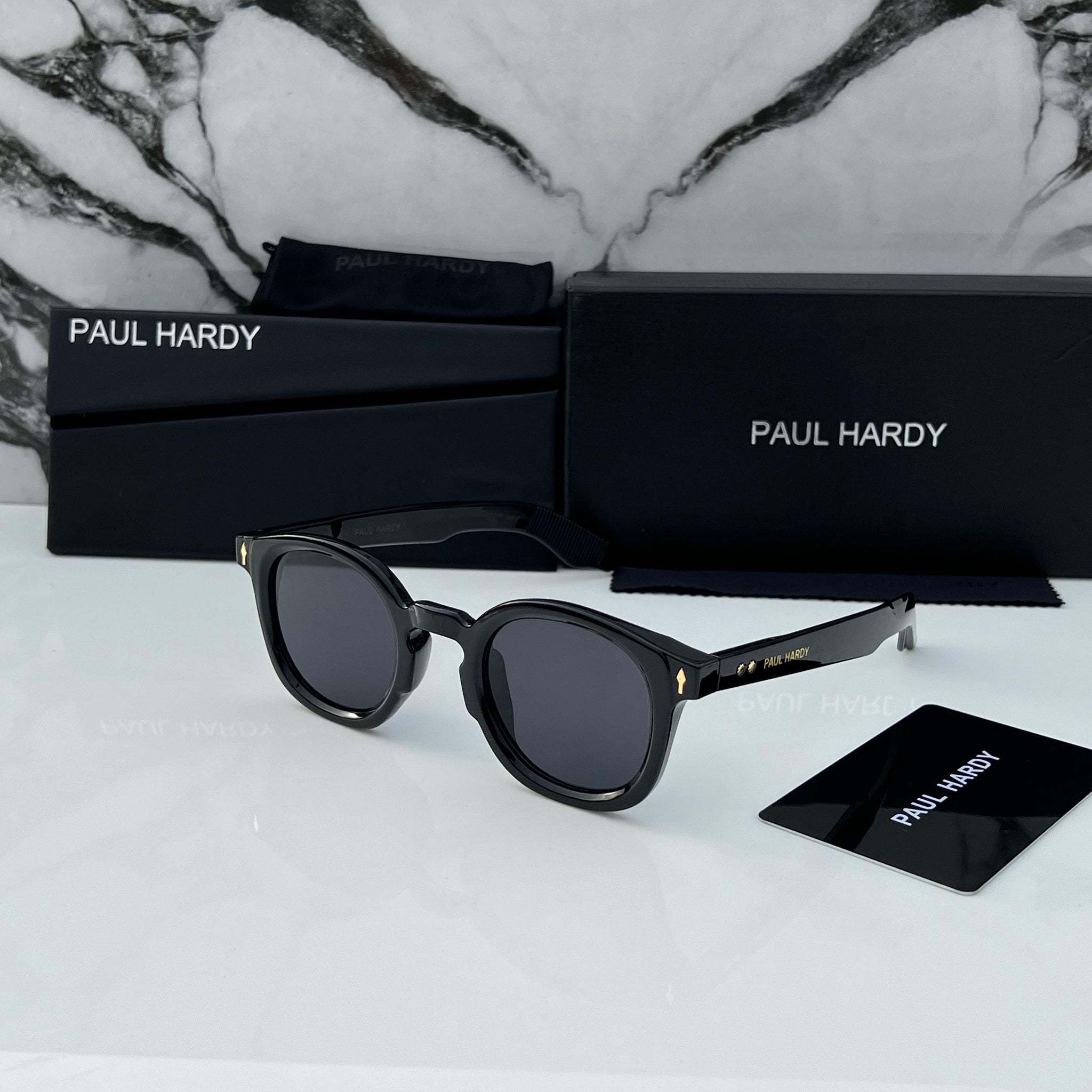 PL HRDY BLACK FRAME ROUND SUNGLASSES FOR MEN & WOMEN