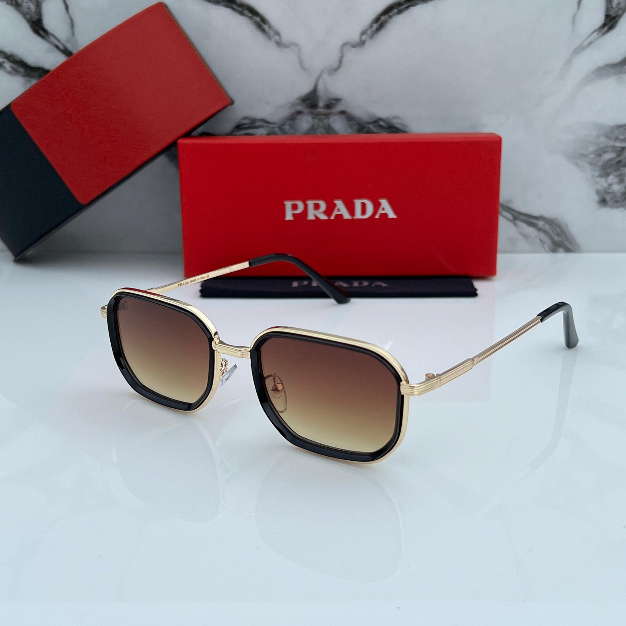 PRD BROWN BLACK GOLDEN FRAME WAYFARER SUNGLASSES FOR MEN & WOMEN