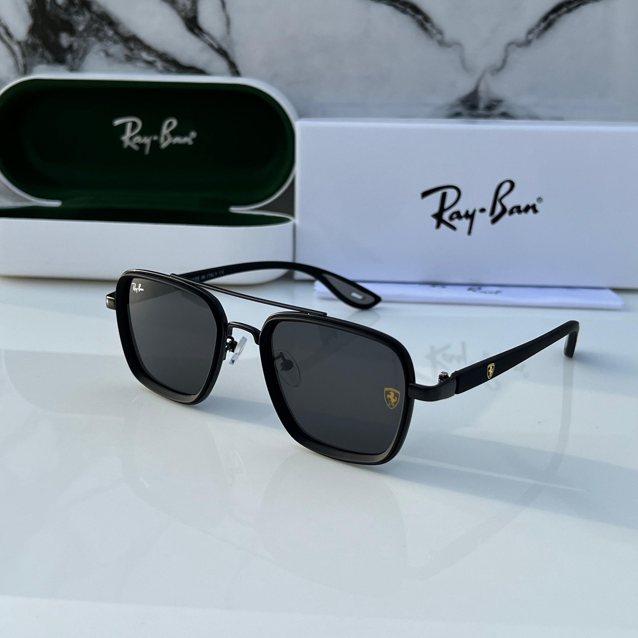 RB [FERRARI] BLACK FRAME WAYFARER SUNGLASSES FOR MEN & WOMEN