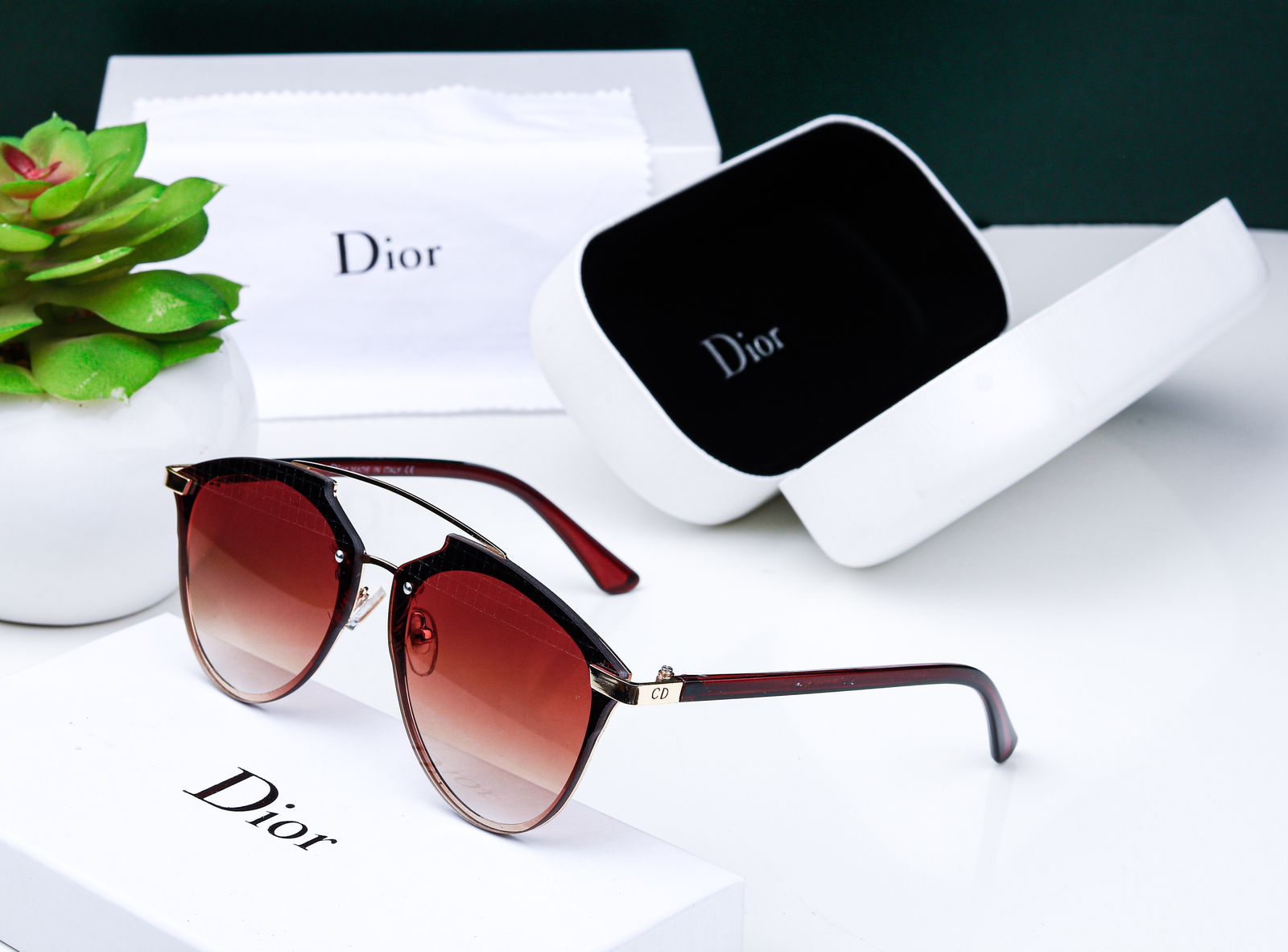 Exclusive Stylish Sunglass For Unisex