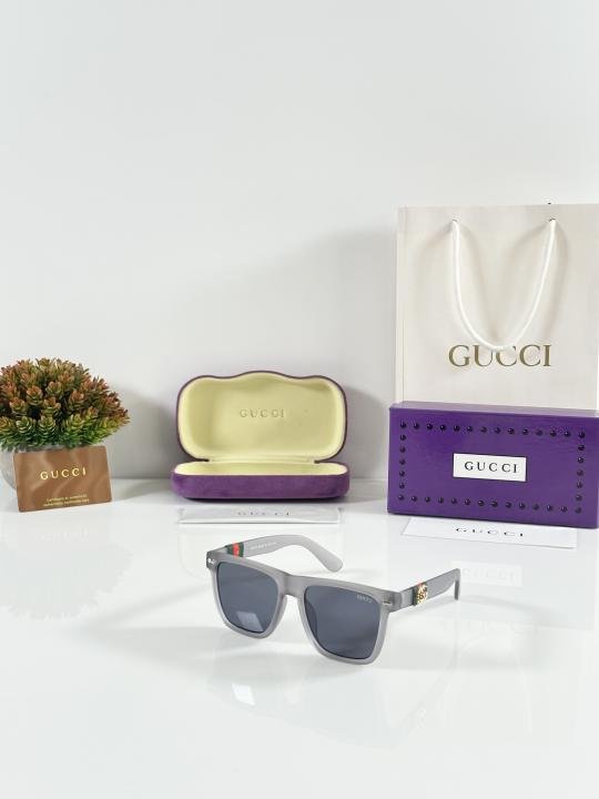 Gucci_Grey