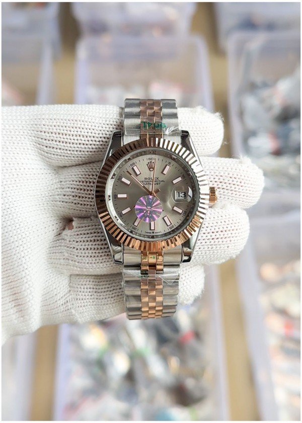 Role_x Oyster perpetual Date Just Automatic