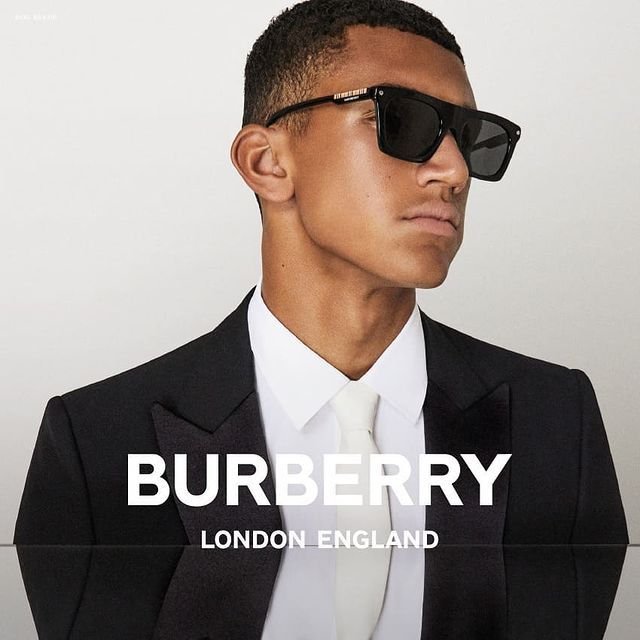 BURBERRY SUNGLASSES