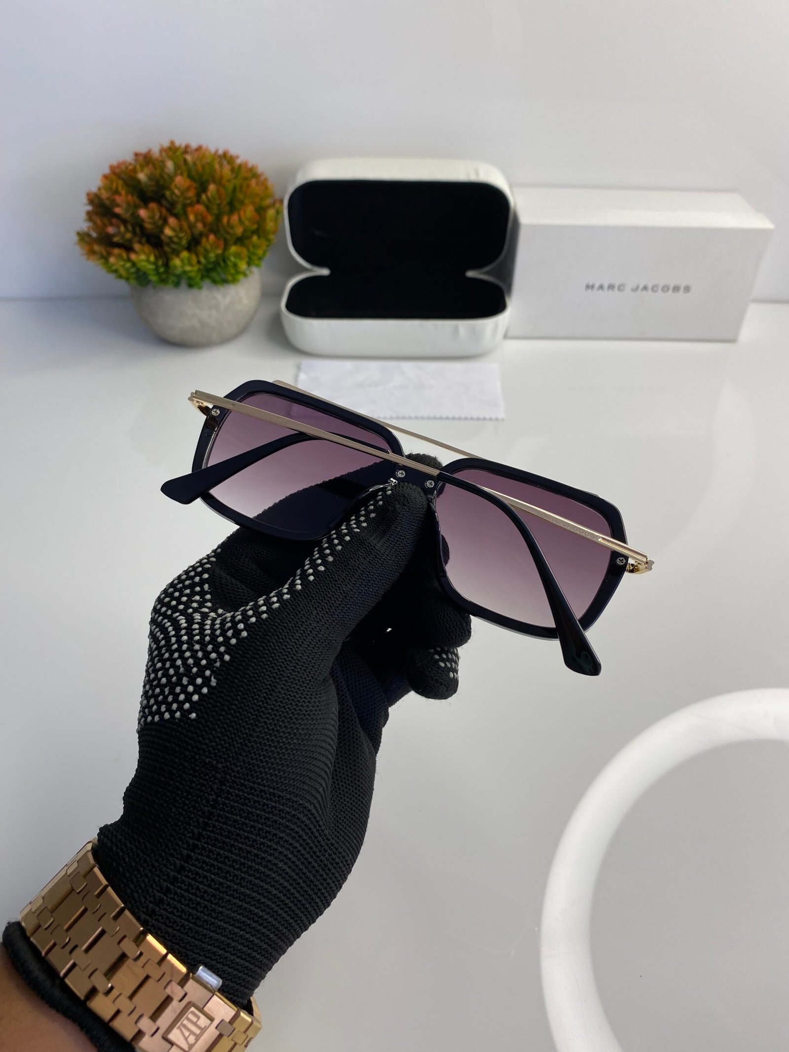 Marc Jacobs 2119 Gold Black - Image 2