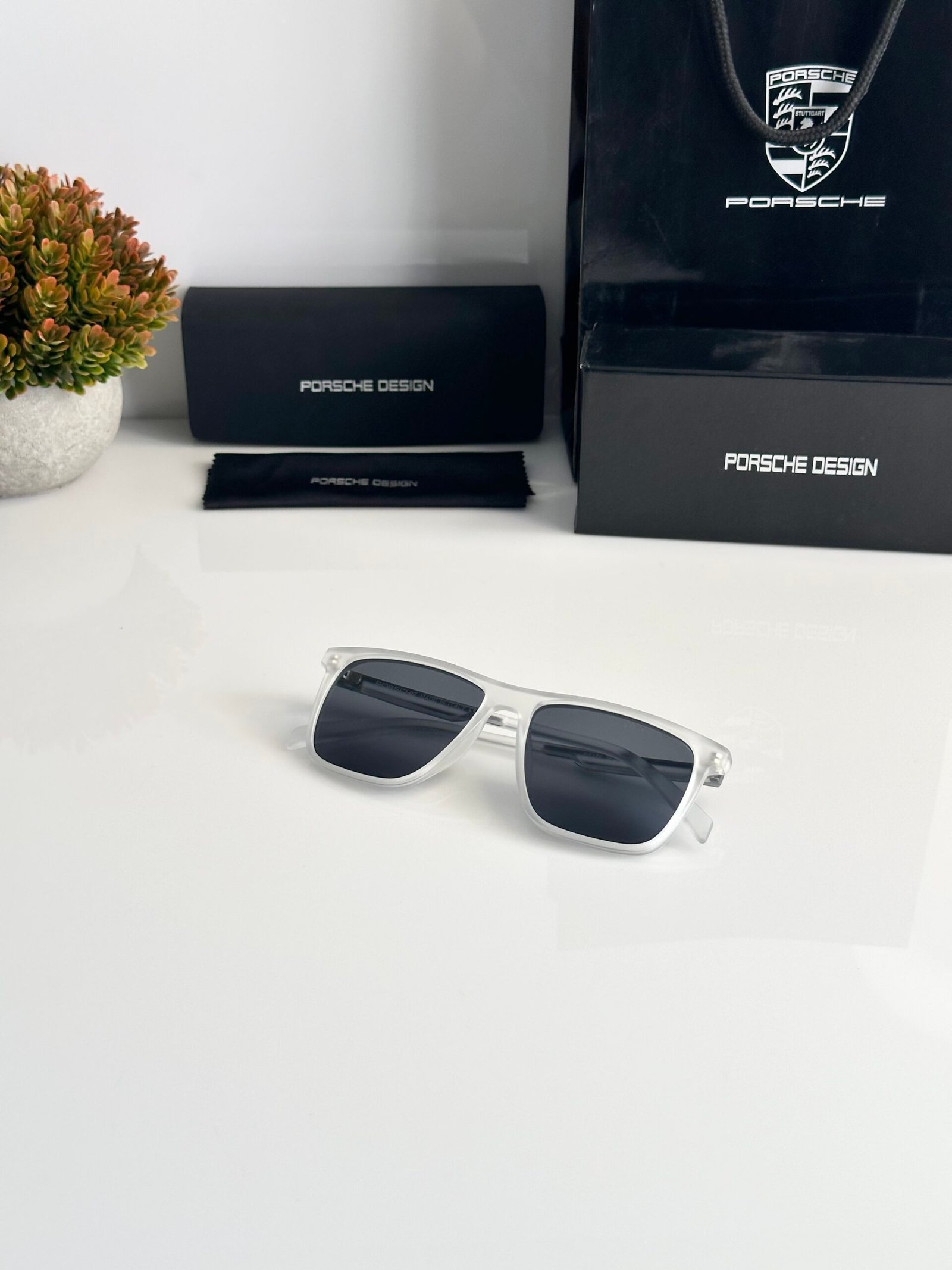 Porsche 8386 Ice Black - Image 3