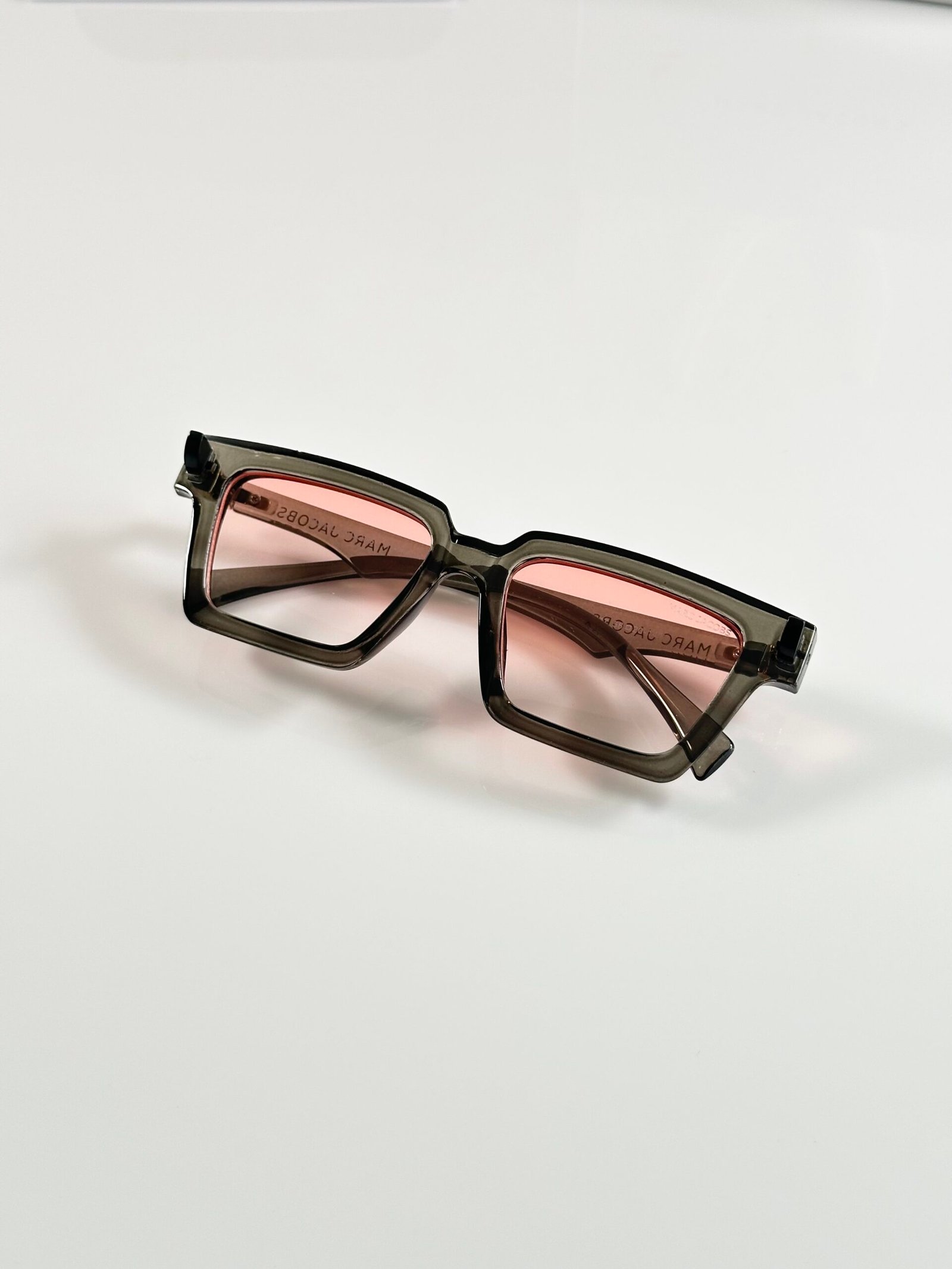 Marc Jacobs 8777 Grey Pink - Image 3