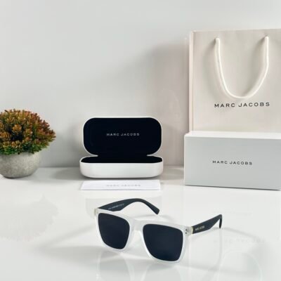 Marc Jacobs 6000 Ice Black