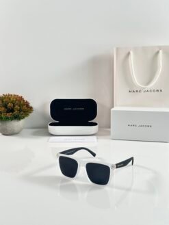 Marc Jacobs 6000 Ice Black