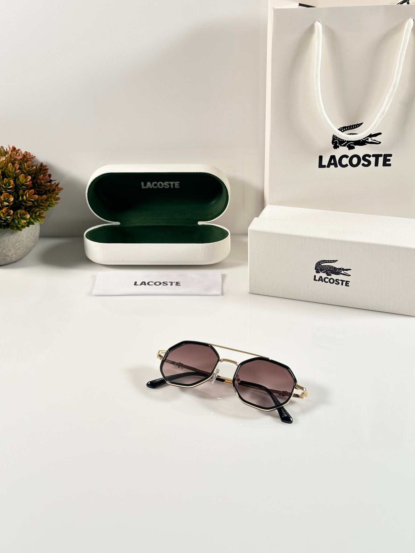 Lacoste_9238_Gold_Brown - Image 4