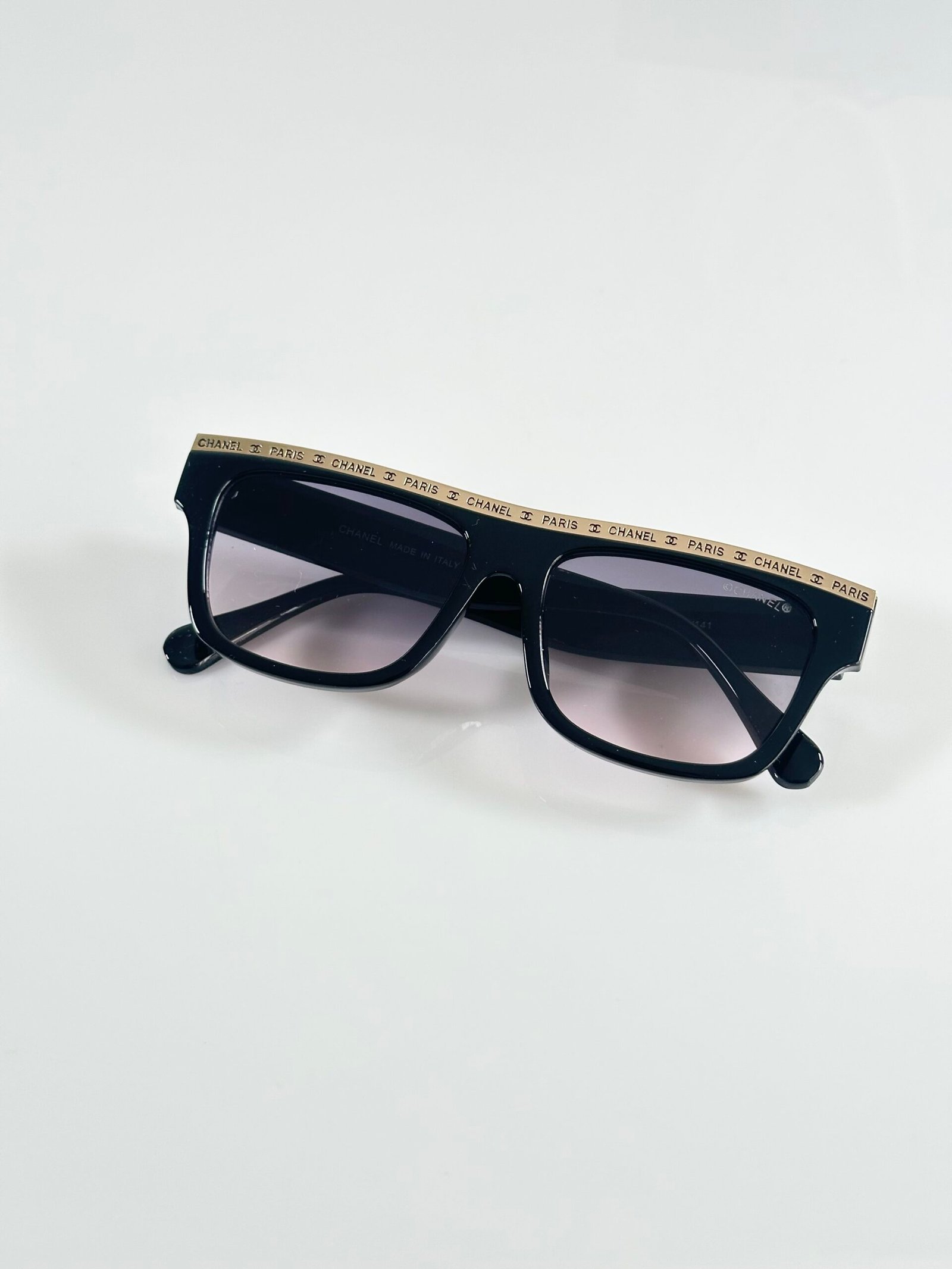 Chanel_WMNS_8318_Black_Pink_DC - Image 3