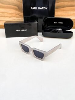 Paul hardy white black 3659