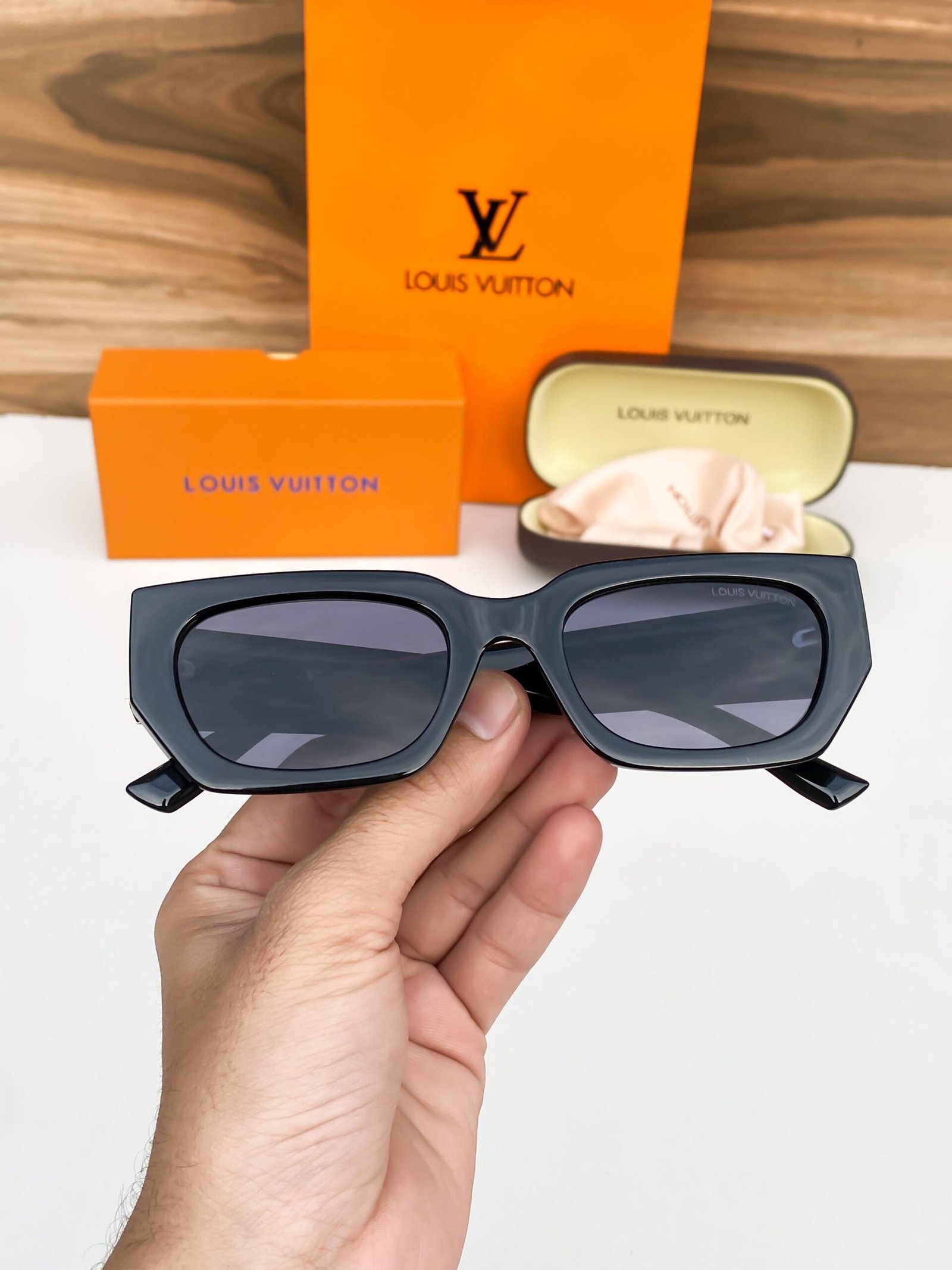 Louis_vuitton_black_2324 - Image 5