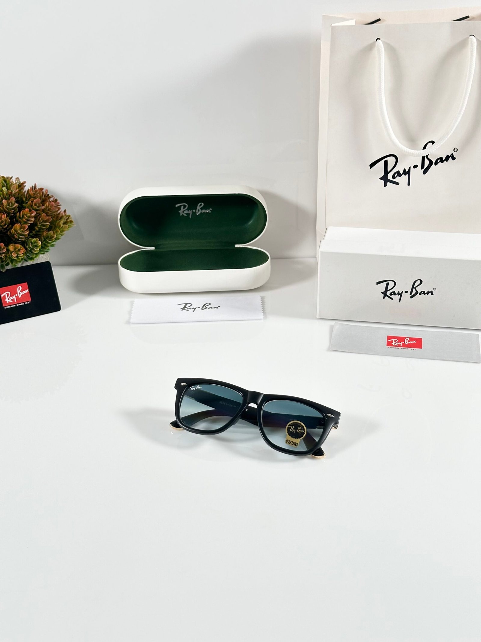Rayban 2140 Gold Black Blue (GLASS) - Image 4