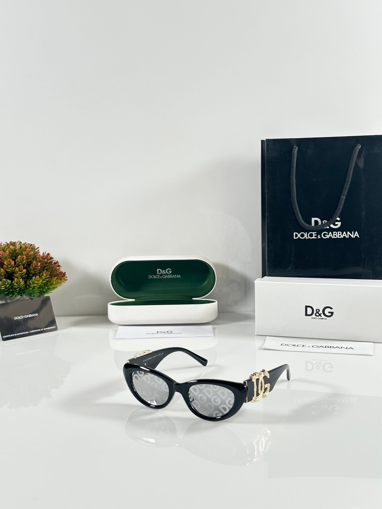 Dolce_&_Gabbana_WMNS_5001_Printed_Black