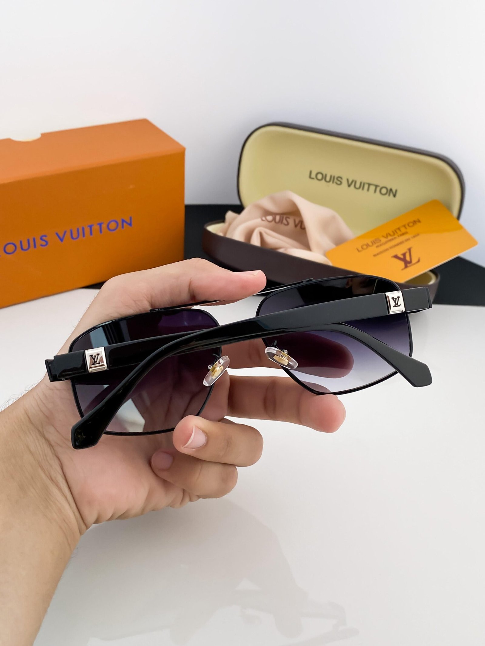 Louis_vuitton_black_shaded_1242 - Image 3