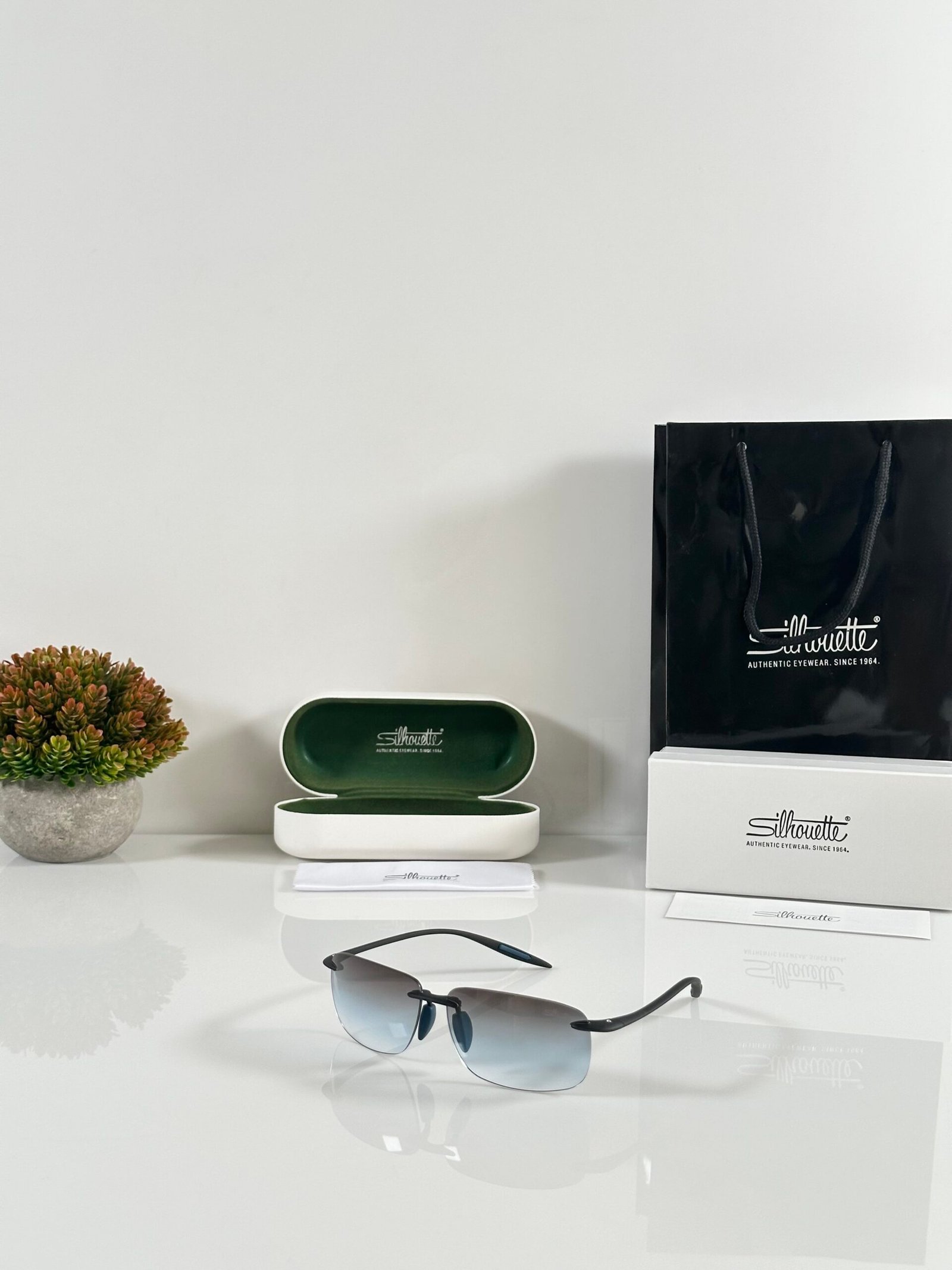 Silhouette 2060 Blue