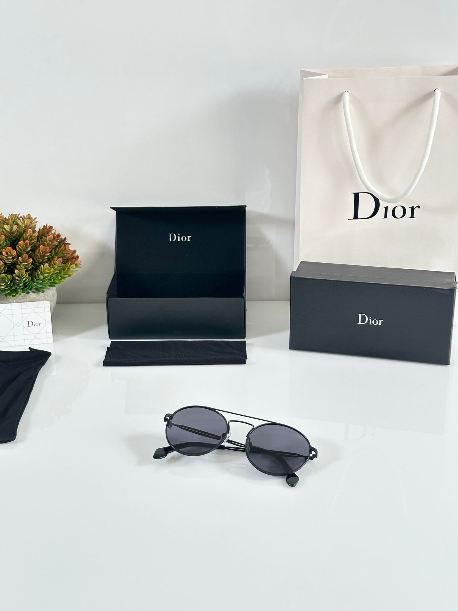 Dior_7075_Black - Image 4