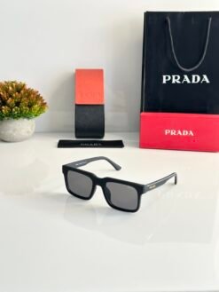Prada_25_Black