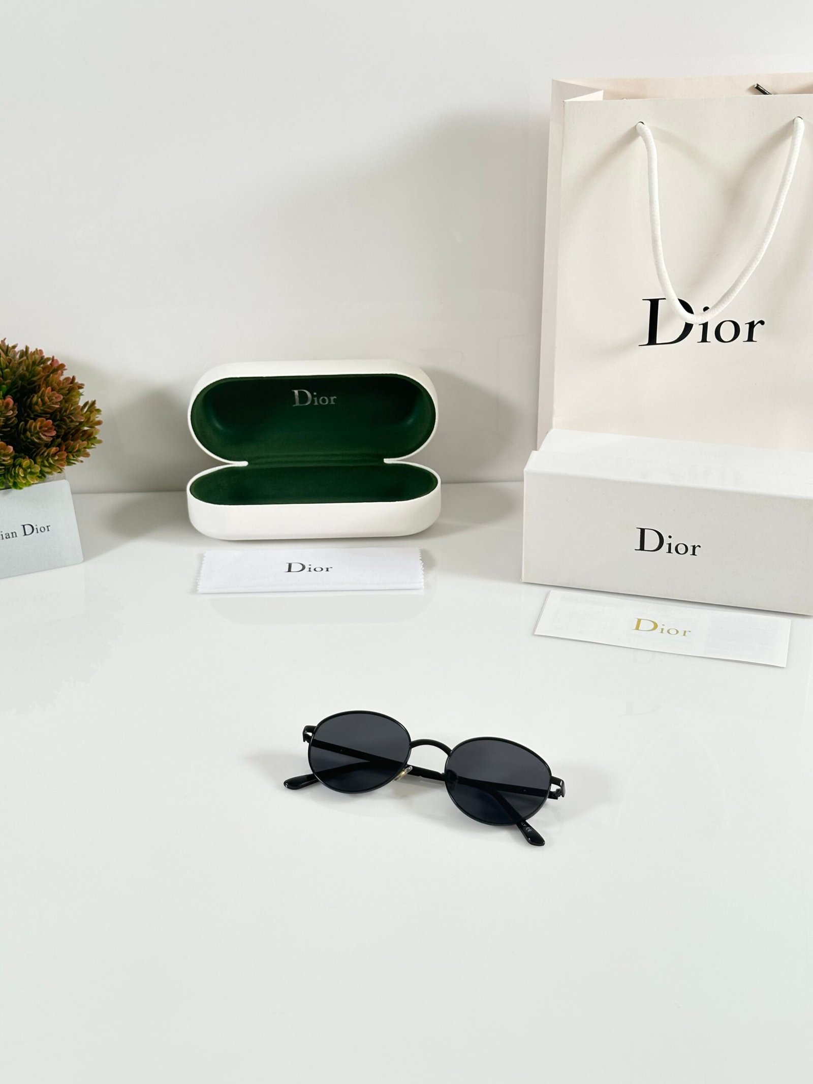 Dior_8172_Black - Image 4