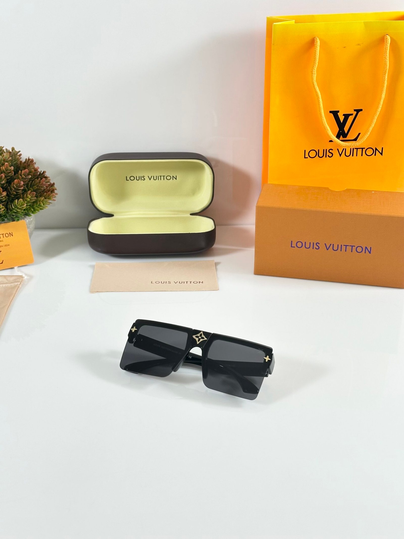 Louis_Vuitton_3371_Black - Image 4