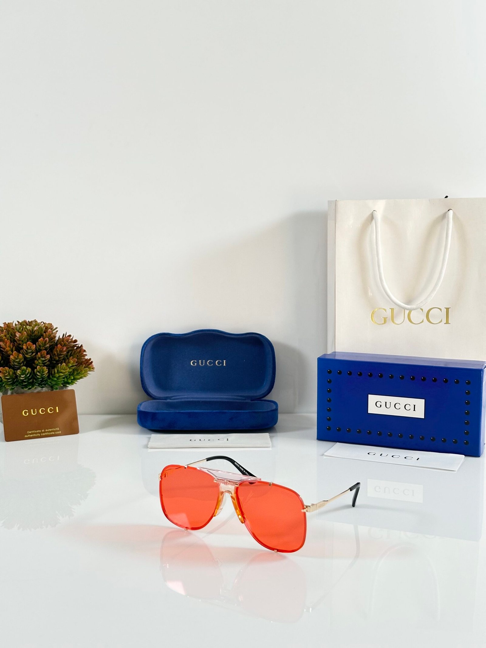Gucci_2098_Gold_Red