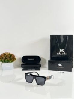 Miu Miu 090 Black