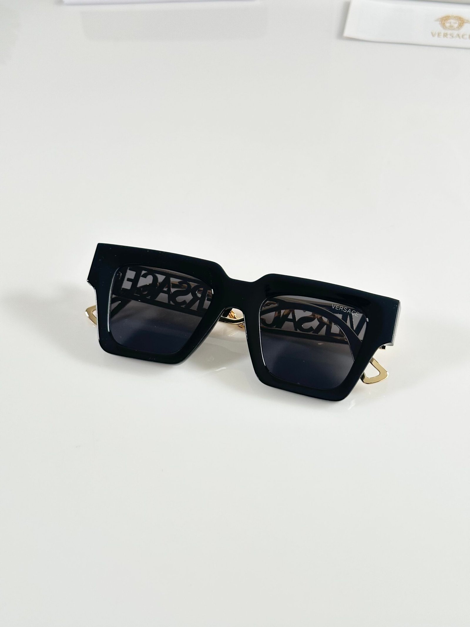Versace 8800 Gold Black - Image 3