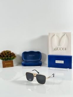 Gucci_0318_Gold_Black