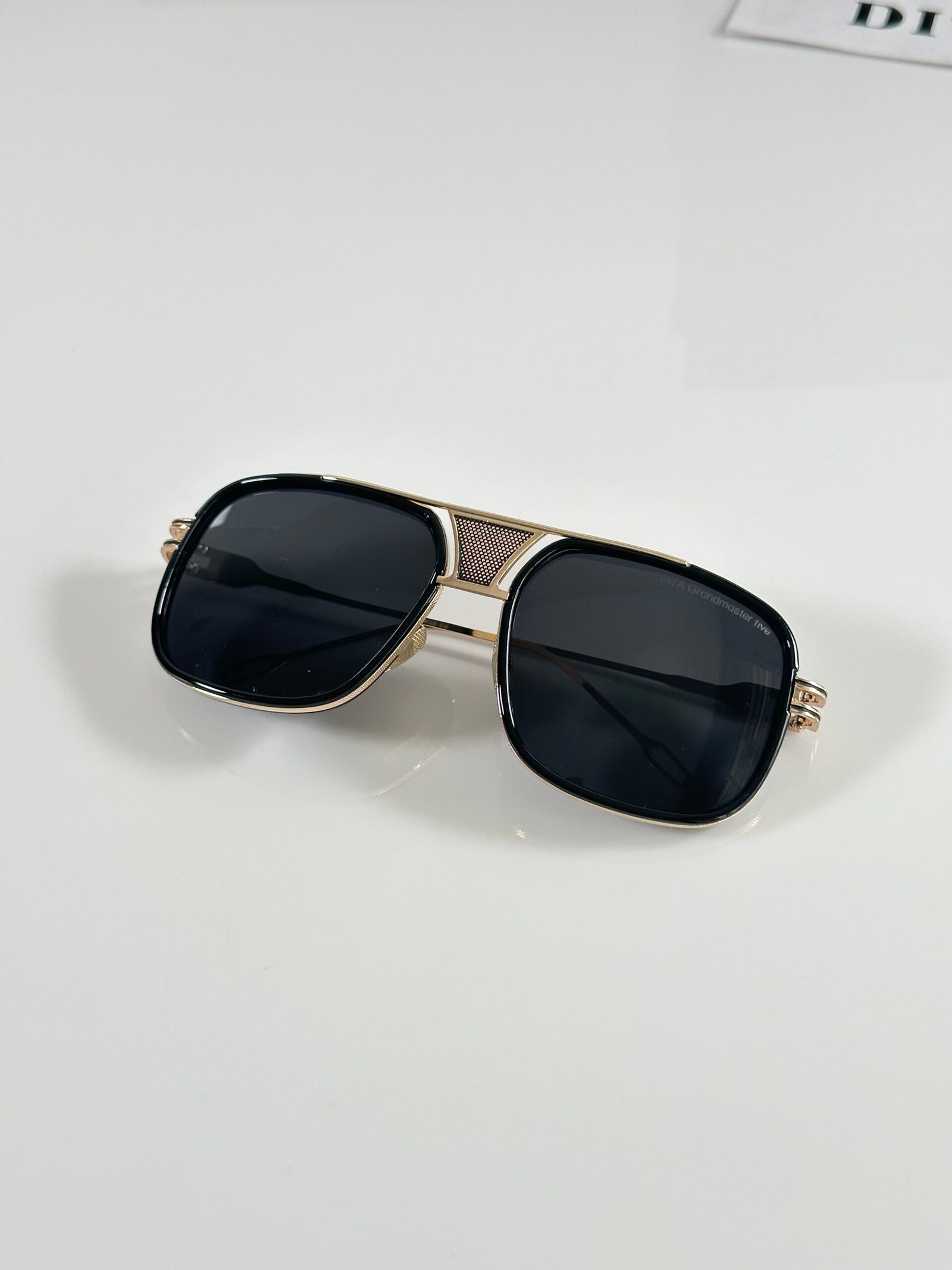 Dita 083 Gold Black - Image 3