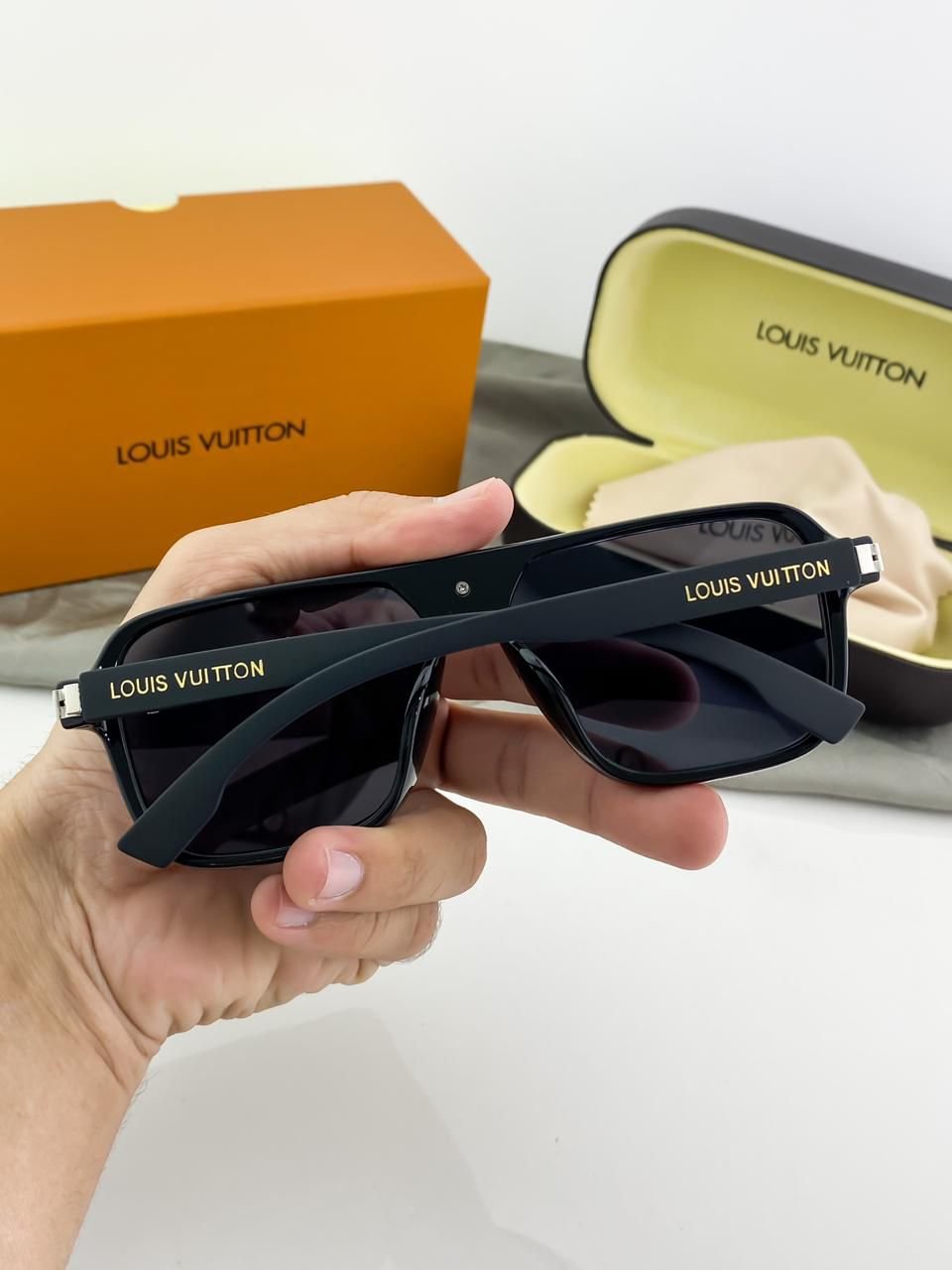Louis_vuitton_black_8946-69 - Image 4