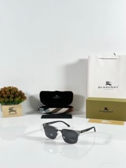 Burberry_2821_Grey_Black