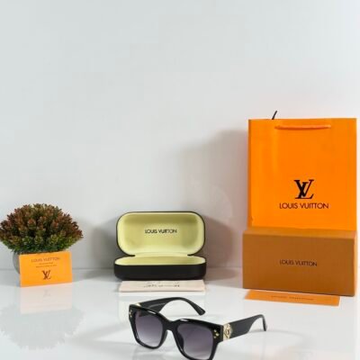 Louis_Vuitton_0767_Black_DC