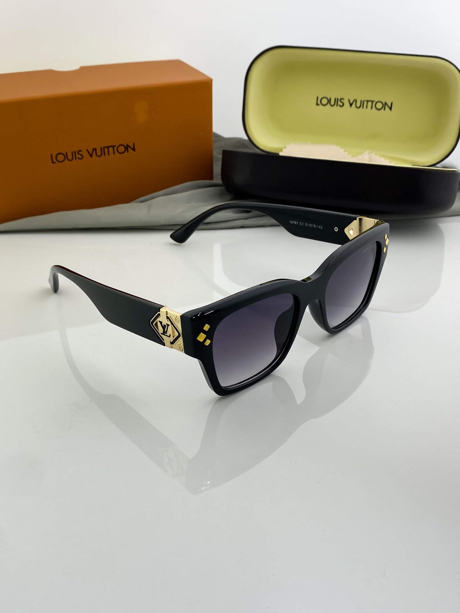 Louis_vuitton_black_shaded_10767 - Image 3