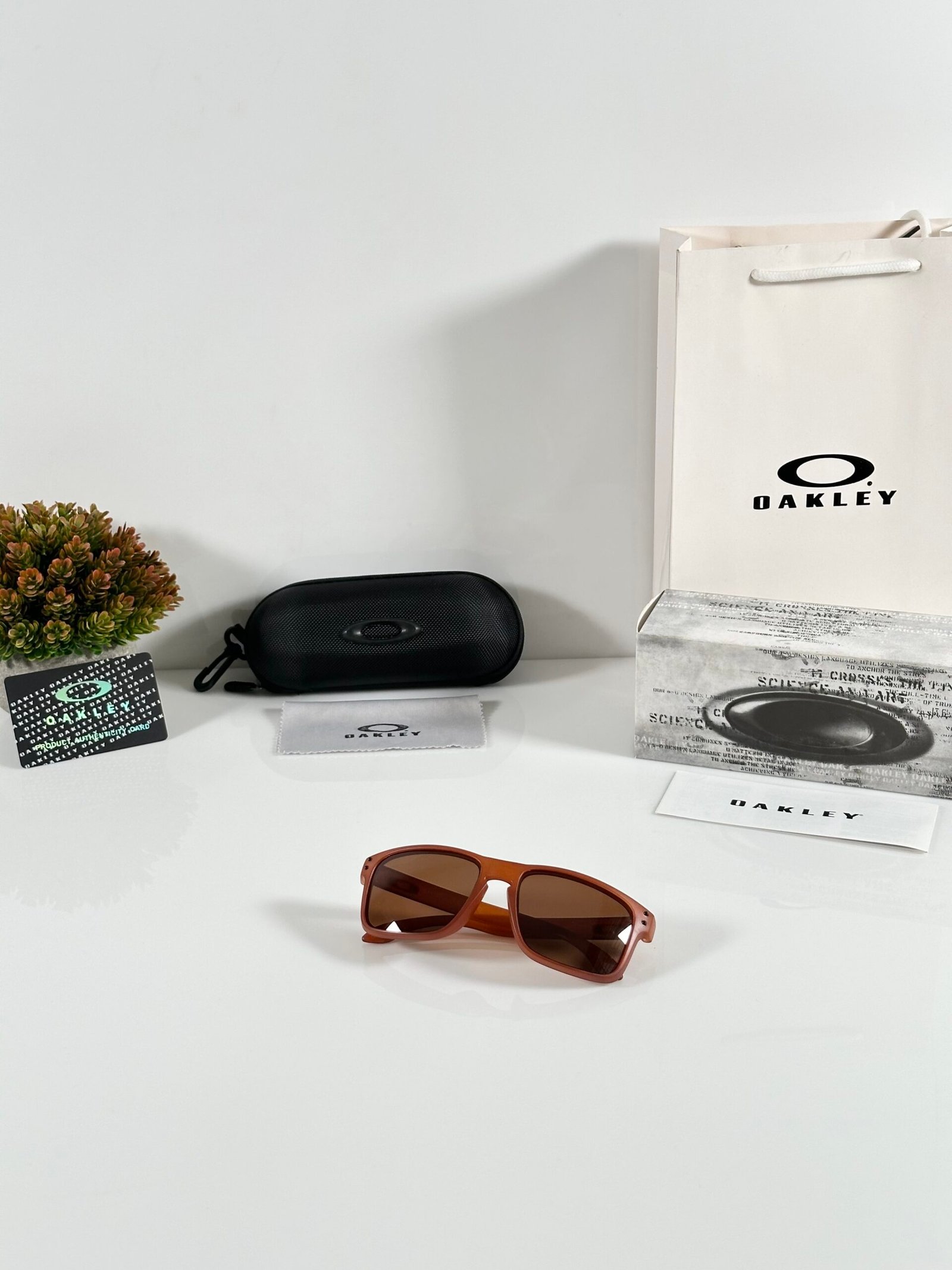 Oakley_9102_Brown - Image 4
