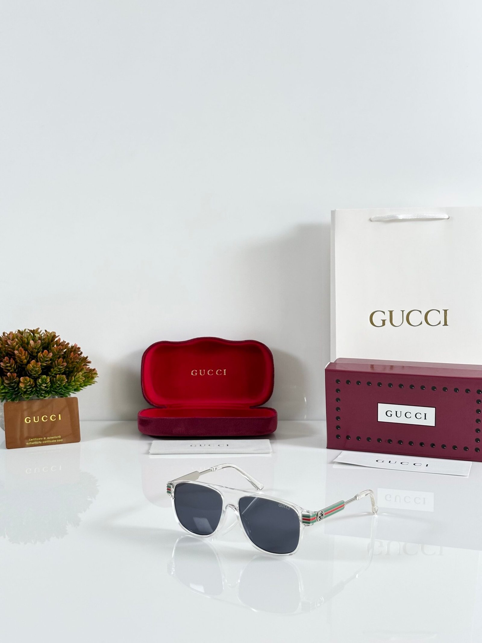 Gucci_2837_Water_Black