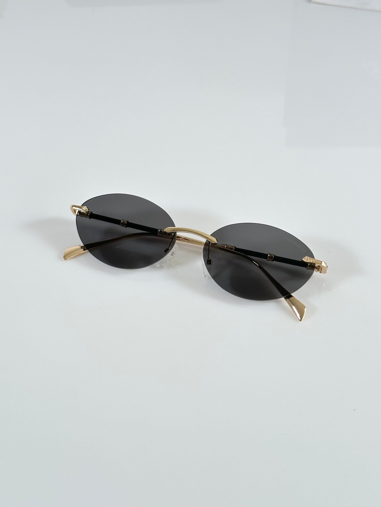 Maybach 1014 Gold Black - Image 3
