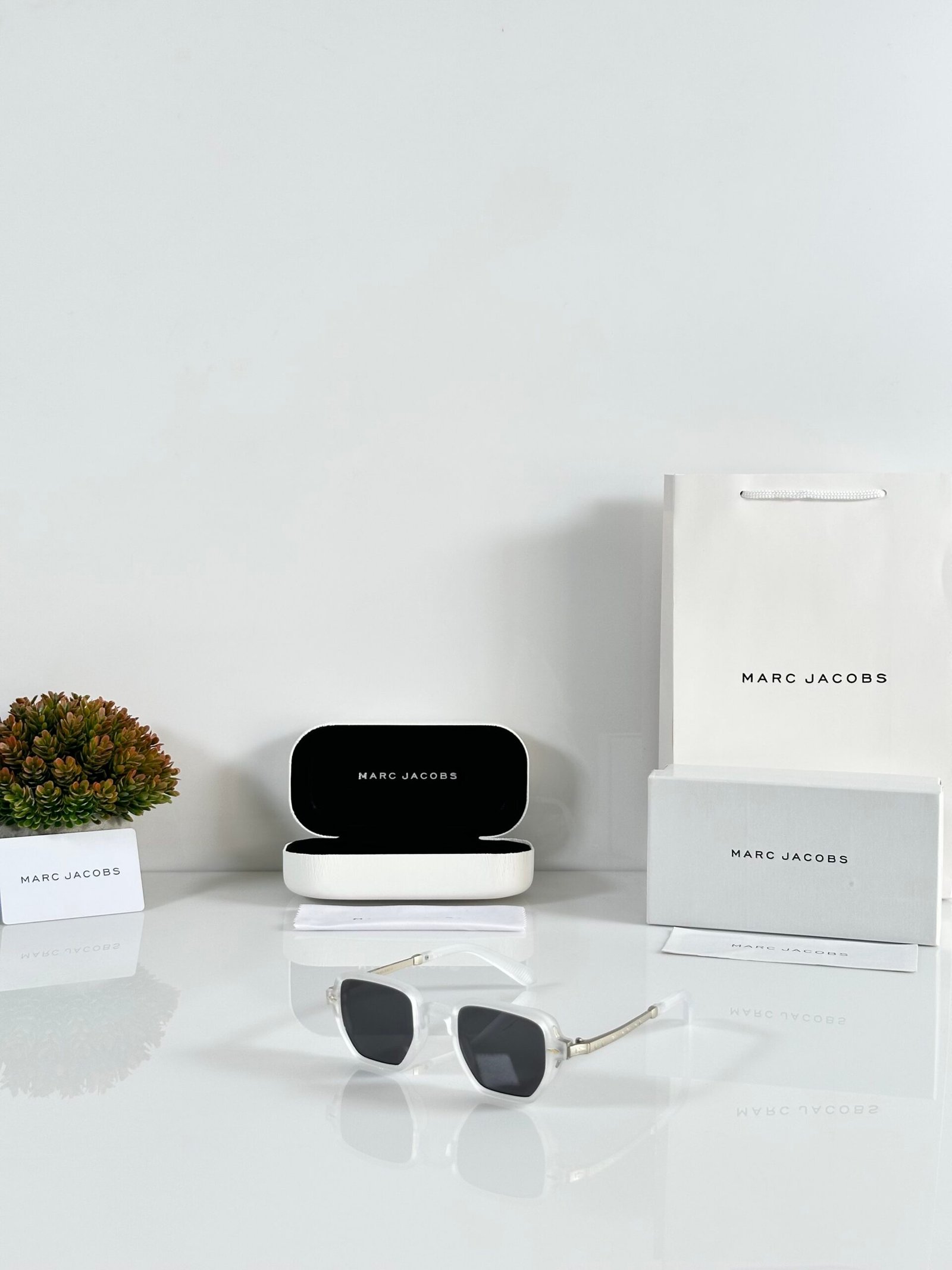 Marc Jacobs 1140 Ice Black