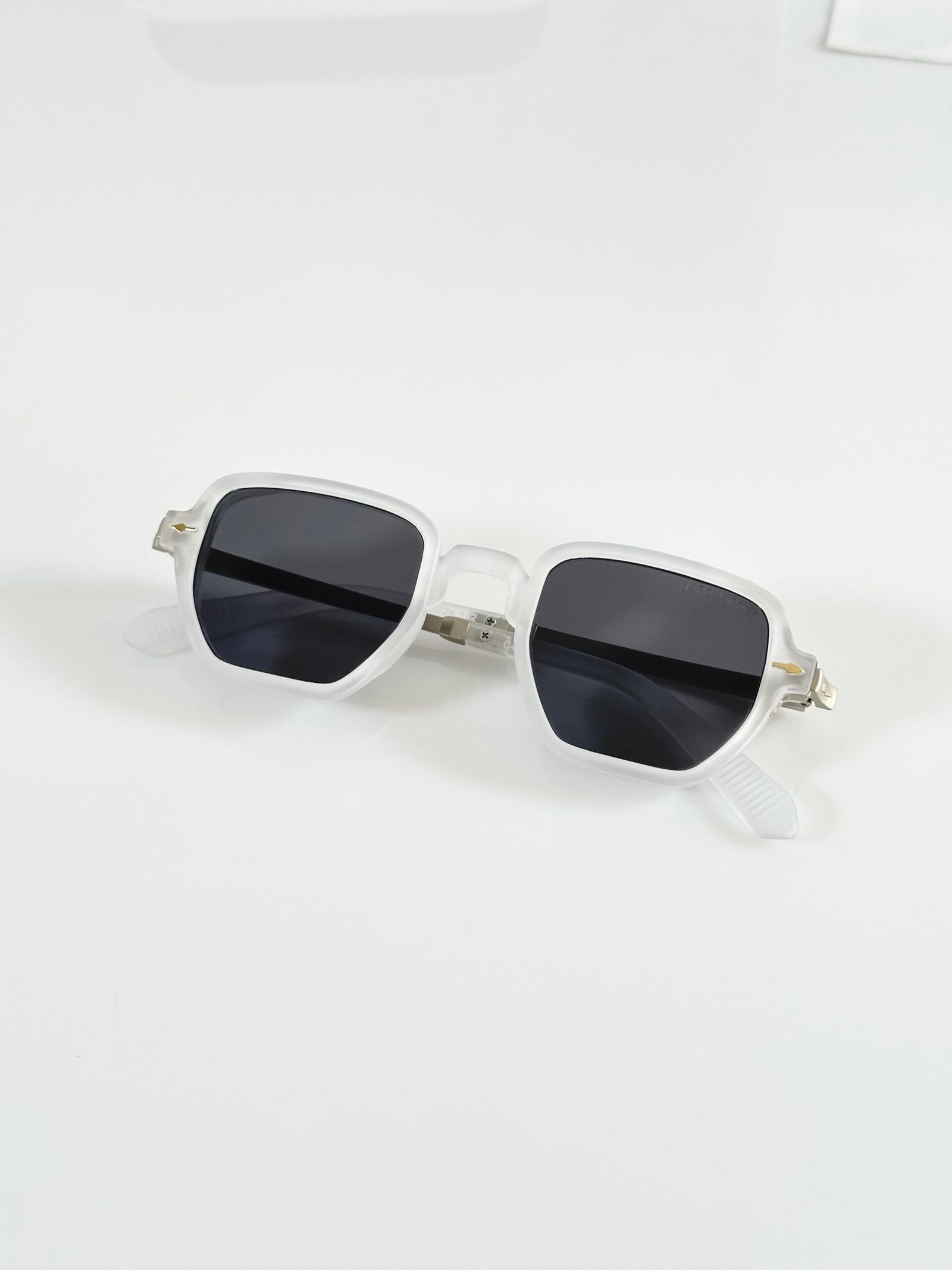 Marc Jacobs 1140 Ice Black - Image 3