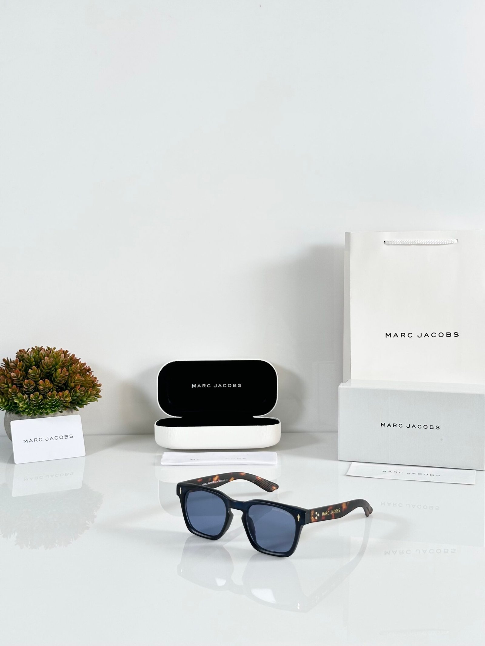 Marc Jacobs 1125 Tiger Blue