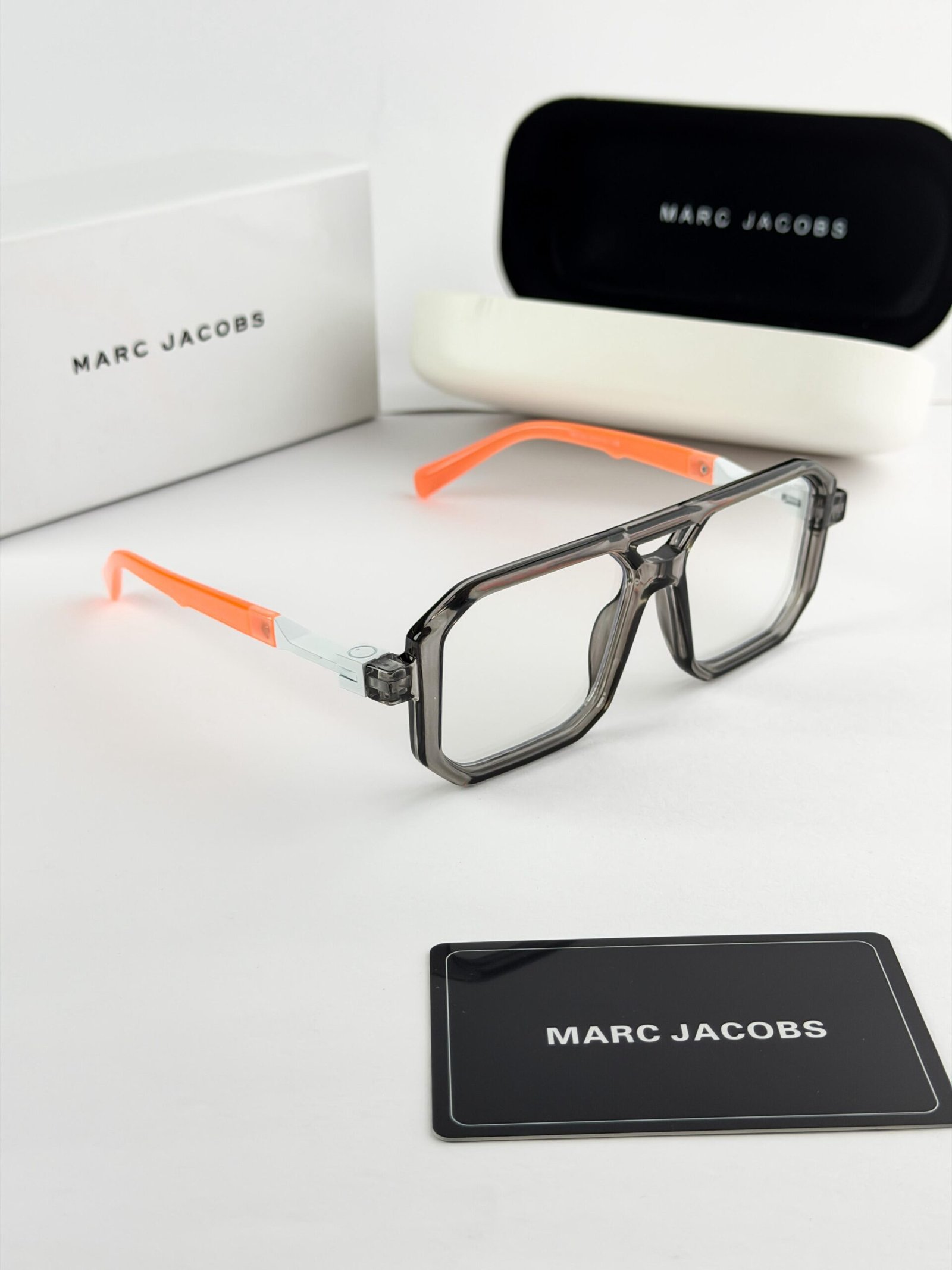 MARC JACOBS PLANO 6125 - Image 3