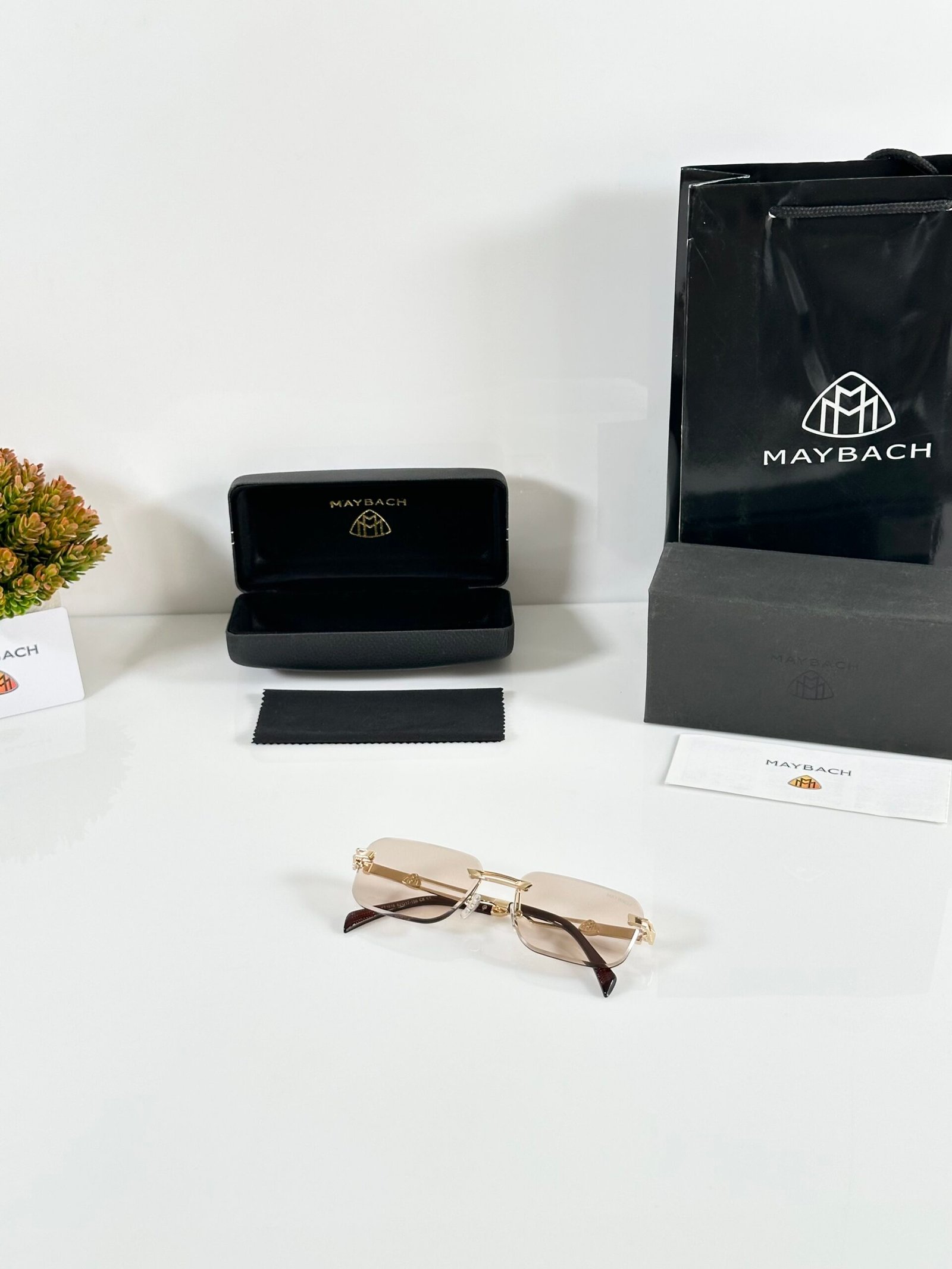 Maybach 1016 Gold Candy - Image 4