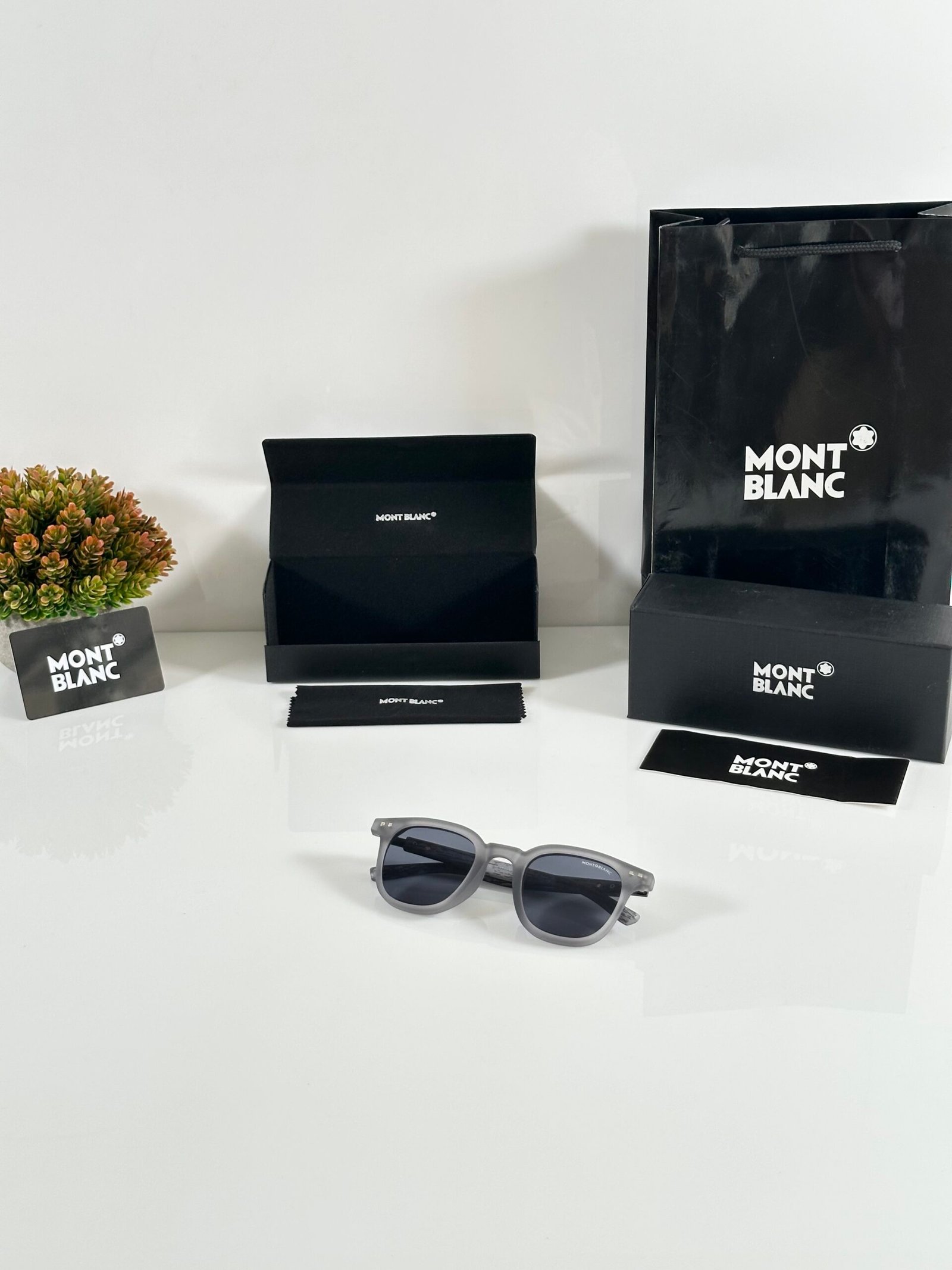 Mont Blanc 5142 Grey Black - Image 4