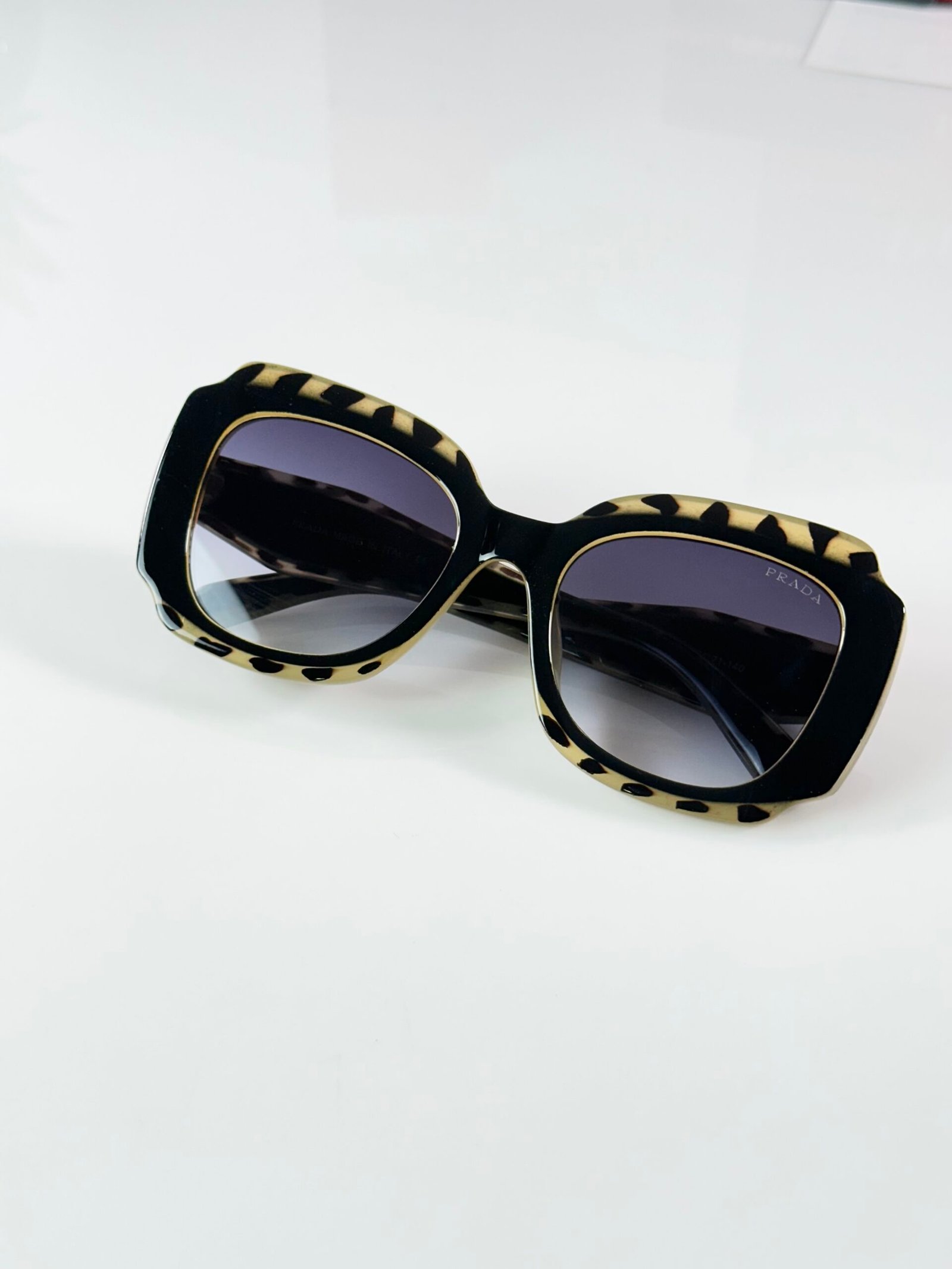 Prada_WMNS_6220_Tiger_Black_DC - Image 3