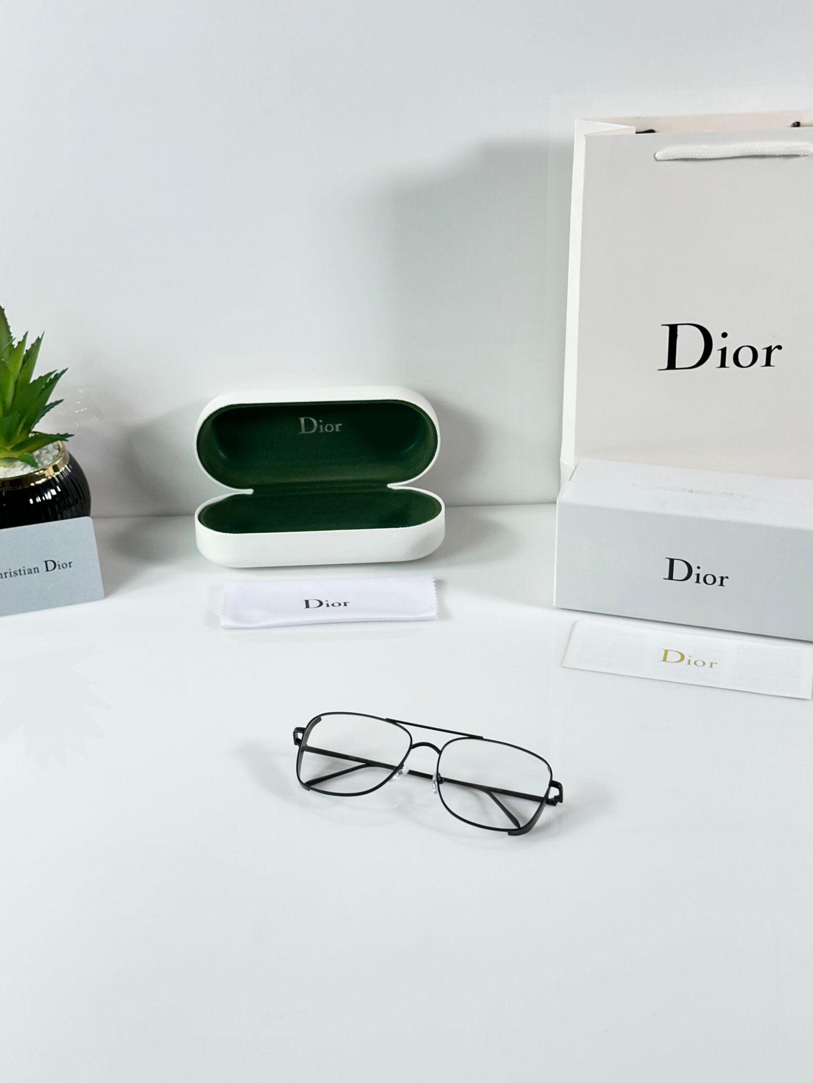 Dior_8287_Black_Frame - Image 4