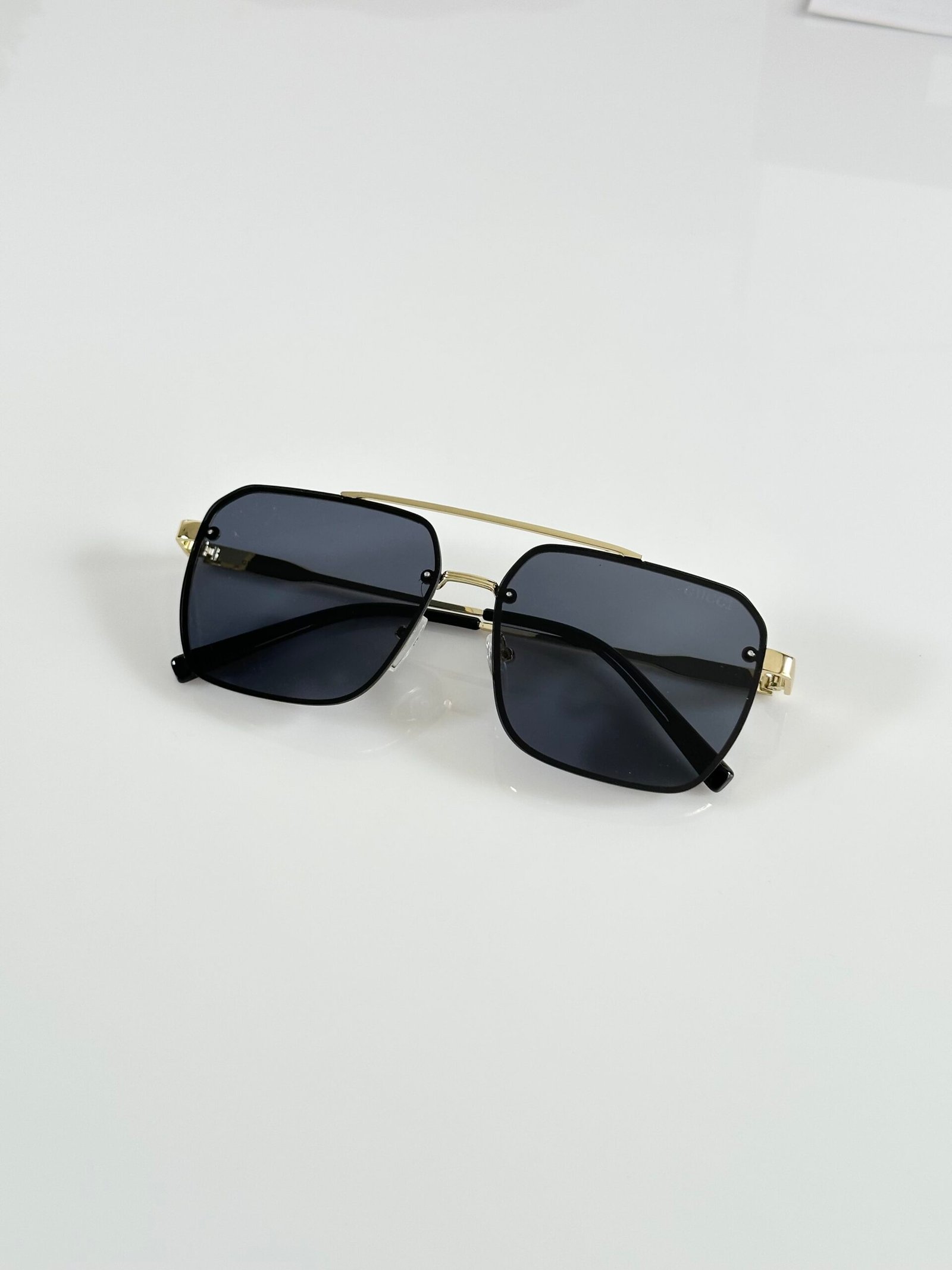 Gucci_6009_Gold_Black - Image 3