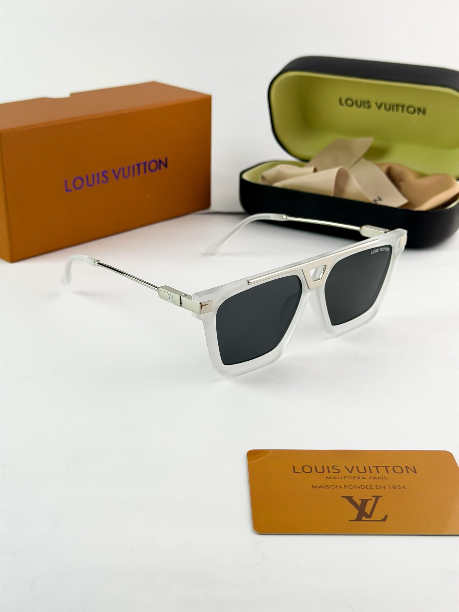 Louis_vuitton_ice_black_1230 - Image 3