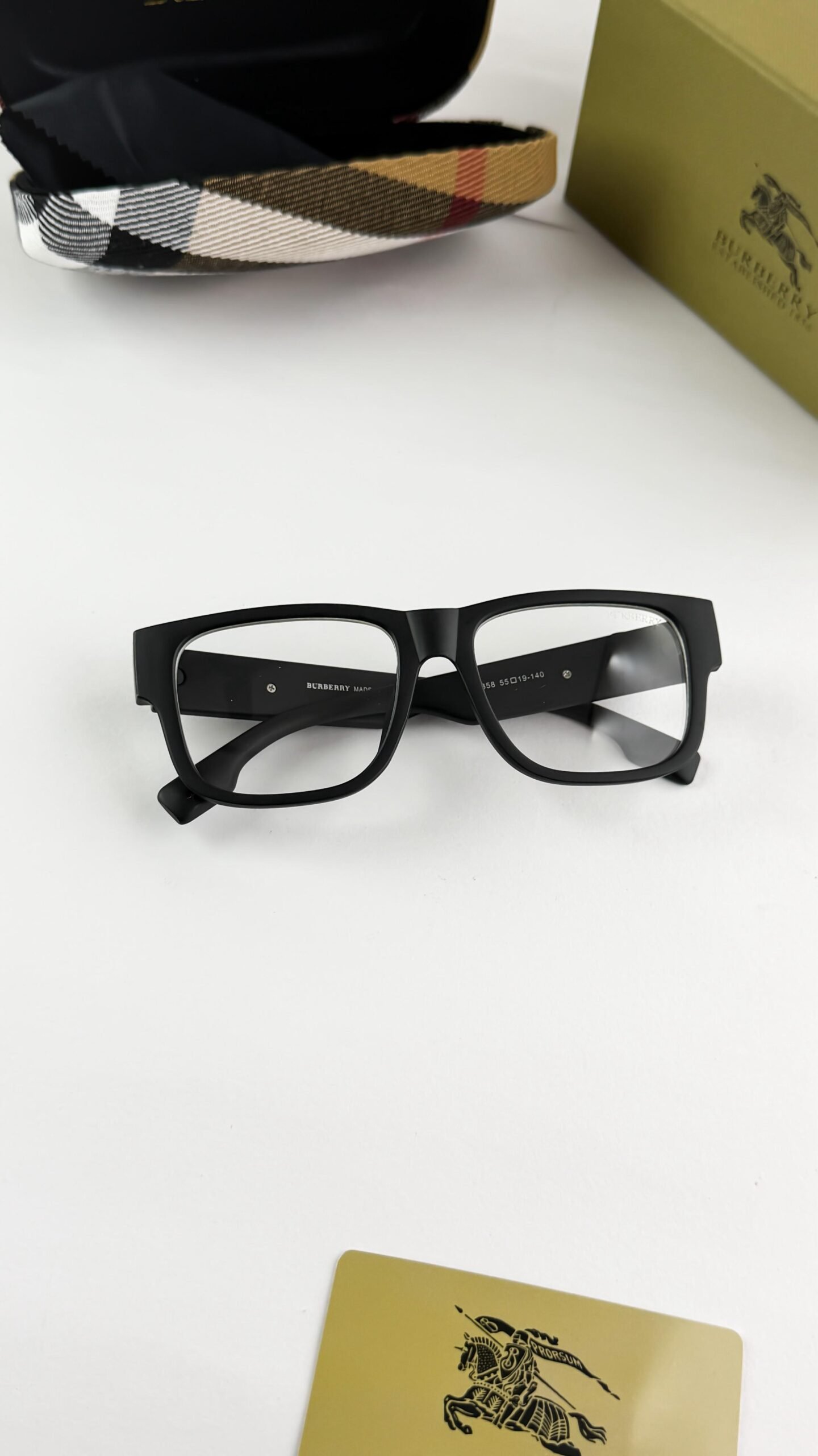 Burberry_printed_plano_4358 - Image 5