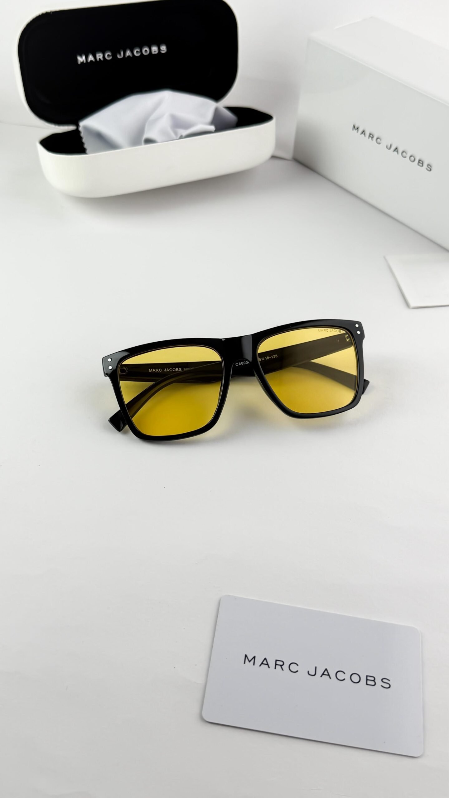 Marc Jacobs yellow 6000 - Image 4